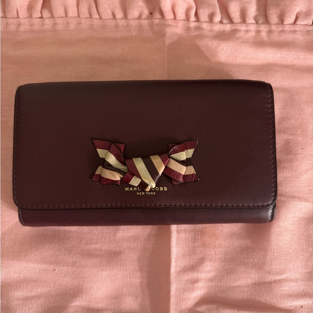 Marc Jacobs New York Burgundy and Cream Bow Accent Wallet